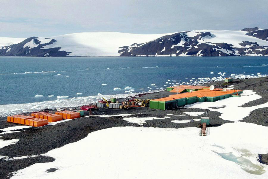 Polícia Civil identifica corpos dos militares mortos na Antártica Estação Comandante Ferraz, na Antártica.