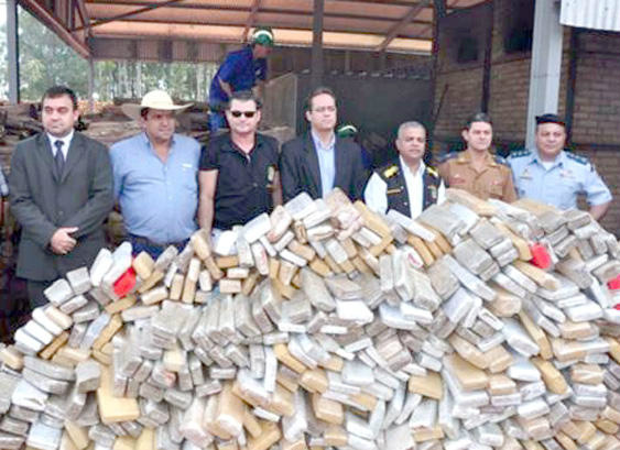 PC de Mundo Novo incinera mais de duas toneladas de drogas