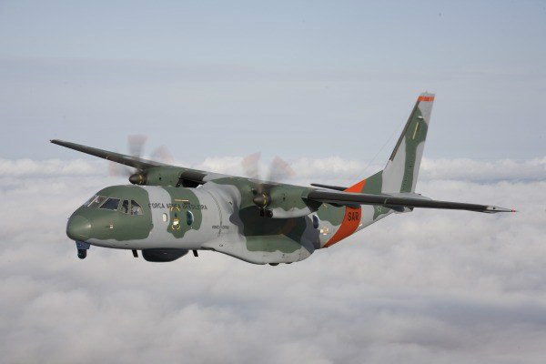 Brasil envia ajuda humanitária ao Equador Aeronave C 105, da Força Aérea Brasileira, ajudará em missões no Equador / Foto: Divulgação