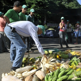 Encontro reúne 7 mil pequenos agricultores em Brasília