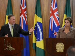 Brasil e Nova Zelândia assinam acordos de aviação e intercâmbio educacional Brasil e Nova Zelândia assinam acordos de aviação e intercâmbio educacional
