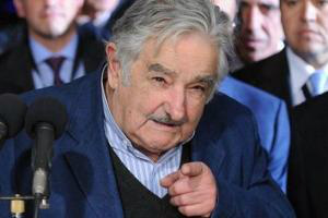 Mujica defende que Mercosul apoie processo de paz colombiano (Télam)
