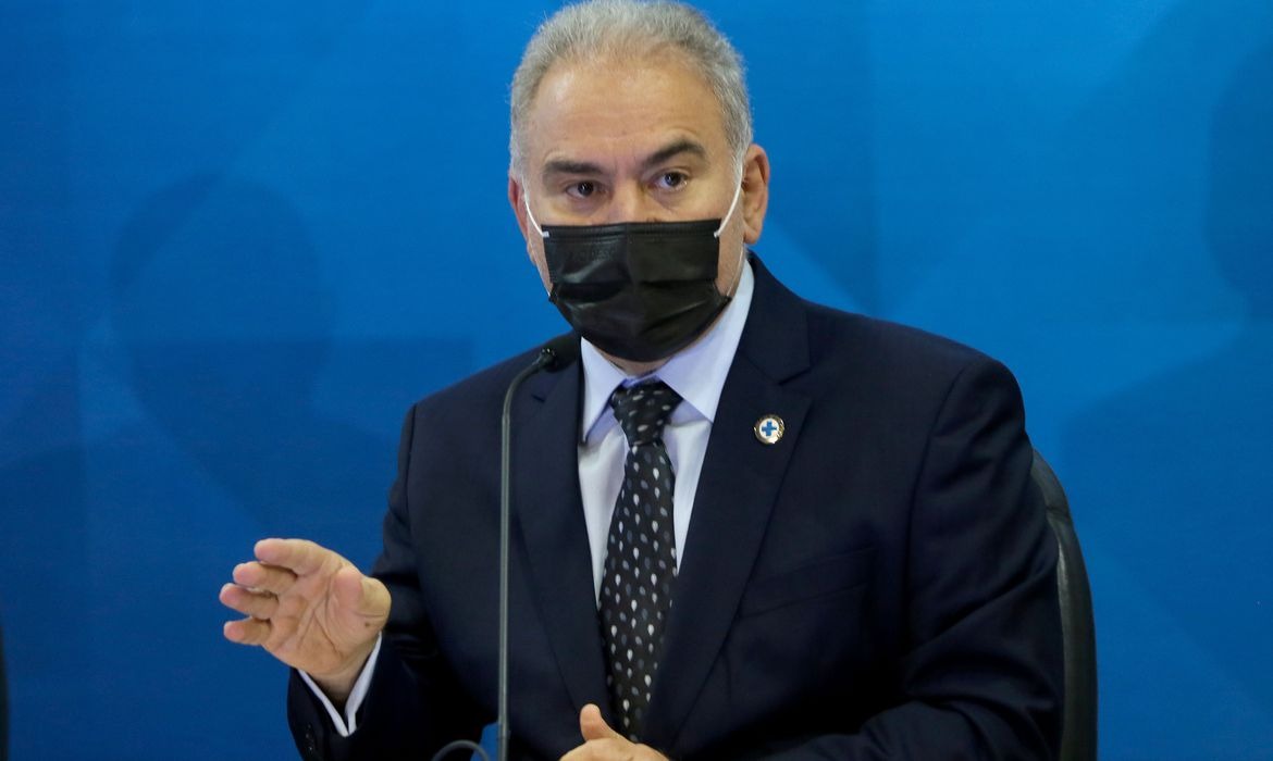 Ministro chega ao Brasil um dia após testar negativo para covid-19 Foto: Agência Brasil