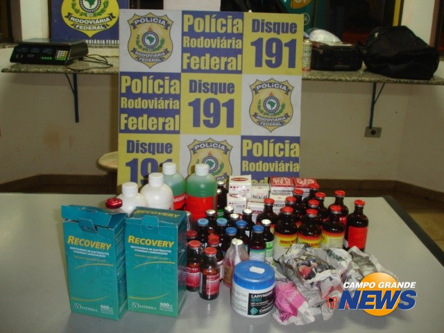 PRF apreende medicamentos veterinários contrabandeados PRF apreende medicamentos veterinários contrabandeados