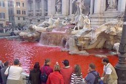 “Sangue” dos cristãos perseguidos tinge fonte de Roma