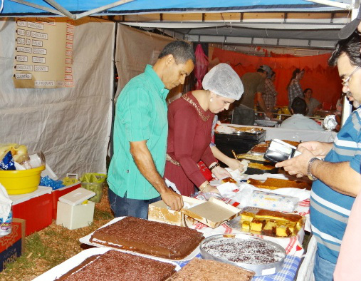 Arraial da Alegria acontece neste fim de semana em Amambai Diversas barracas de entidades estarão comercializando comidas típicas / Foto: Moreira Produções