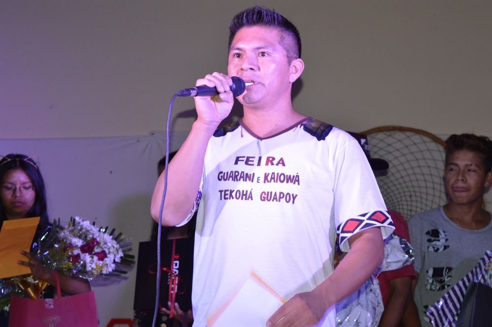 Dia do Índio: grupo de jovens veem na dança uma forma de fortalecer sua cultura Professor Duadino Martines / Foto: Moreira Produções