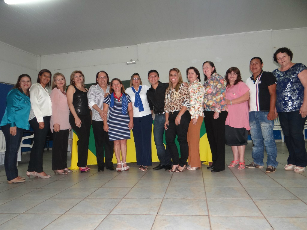 Diretores do Simted de Amambai presentes na solenidade de posse.
