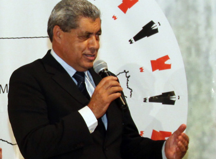 Governador vai executar projetos que vão garantir sustentação do Estado pelos próximos 50 anos Governador vai executar projetos que vão garantir sustentação do Estado pelos próximos 50 anos