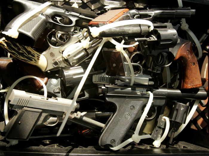 População civil é responsável pela posse de 70% das armas leves do mundo