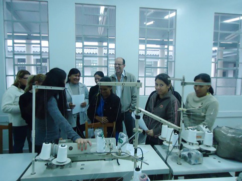 Curso de Costura Industrial. 