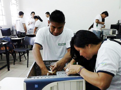 Curso de Montador e Operador de Computador. 