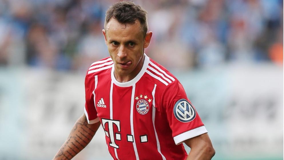 Palmeiras topa esperar Rafinha, mas quer definição do lateral Rafinha defende o Bayern desde 2011 (Foto: AFP)