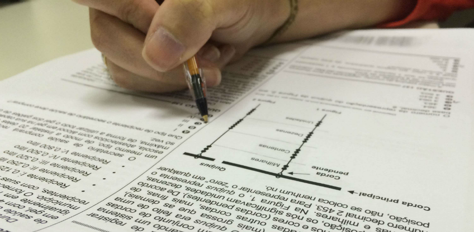 Começar a resolver os itens mais simples e buscar provas de outras modalidades são dicas para consolidar conhecimento.