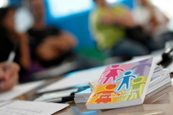 Brasileiros poderão escolher novos conselheiros tutelares no domingo (4)