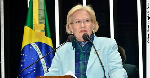 Integrantes do PP querem anular convenção que resultou em apoio a Dilma Integrantes do PP querem anular convenção que resultou em apoio a Dilma