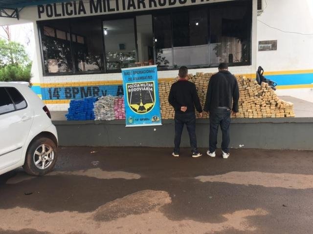 Os dois homens presos com maconha em Fox roubado no Paraná