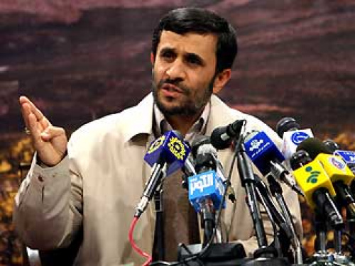 Sob sanções da ONU desde 2010, Ahmadinejad nega que restrições prejudiquem economia do Irã