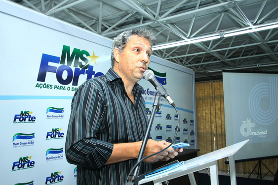 Governo entrega 3º etapa do Kit de Difusão Musical Governo entrega 3º etapa do Kit de Difusão Musical