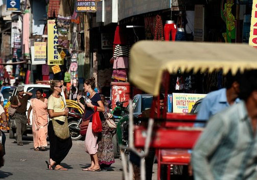 O bairro de Paharganj é popular entre turistas estrangeiros e mochileiros