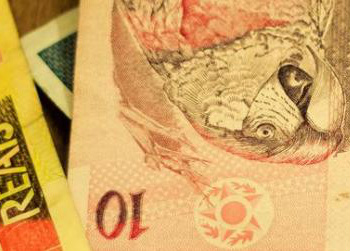 Governo regulamenta parcelamento de tributos atrasados de bancos