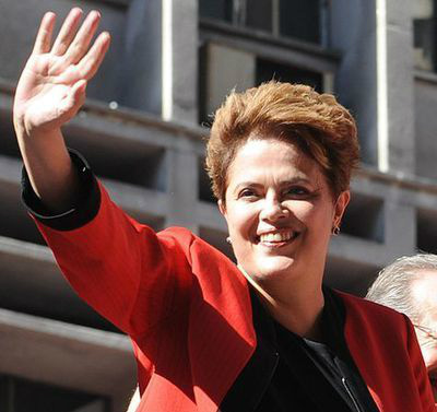 Dilma recebe Prêmio Bertha Lutz no Senado Dilma recebe Prêmio Bertha Lutz no Senado