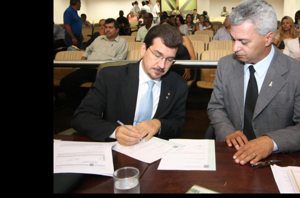 PT e PT do B definem líderes de bancada PT e PT do B definem líderes de bancada