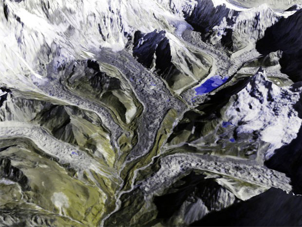 Imagem gerada por satélite mostra a região da geleira de Imja, no Nepal (Foto: T. Bolch/Universidade de Zurique/Divulgação)