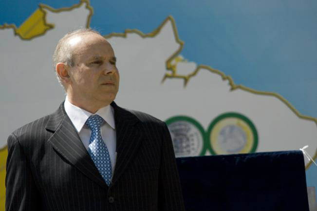 Europa deve salvar a si mesma, diz Mantega