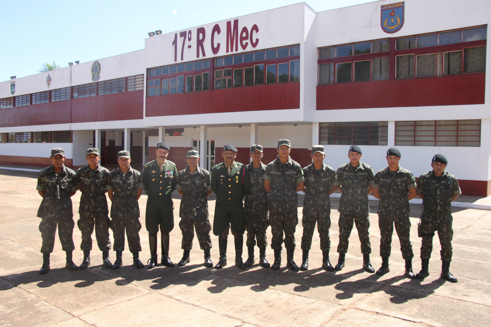 17º RC Mec realiza solenidade alusiva ao Dia do Índio Atualmente, no Regimento, existem 18 militares de descendência indígena / Foto: Divulgação