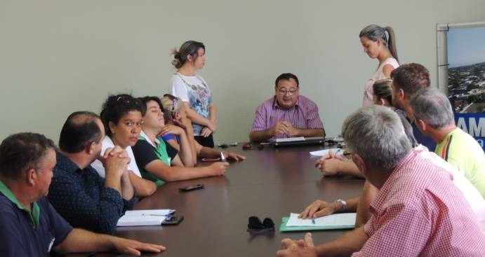 Mercado Municipal já tem espaço cedido pela Prefeitura de Amambai A reunião aconteceu na tarde desta segunda-feira (18) / Foto: Jorge Pacheco