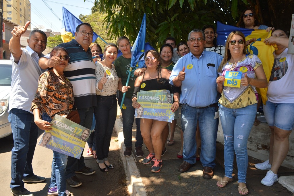 Prefeito Dr. Bandeira esteve participando da manifestação política, na manha deste sábado (20) / Foto: Moreira Produções