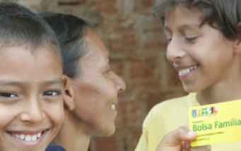 Mudança de escola deve ser comunicada por beneficiários do Bolsa Família A medida vale para alunos entre 6 e 17 anos de idade