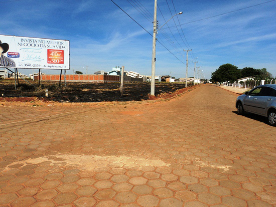 PMA autua mulher por colocar fogo para limpeza de área em terreno urbano