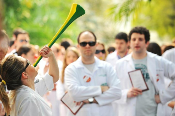 Paralisação de médicos surpreende pacientes com consultas marcadas