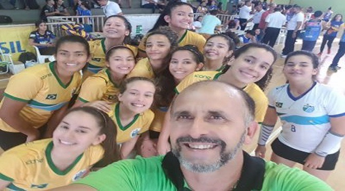 Seleção de voleibol do MS disputa Brasileiro no ES Seleção de voleibol do MS disputa Brasileiro no ES