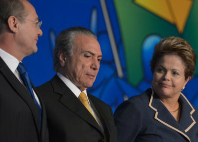 Dilma contém rebelião e ganha trégua do PMDB Dilma contém rebelião e ganha trégua do PMDB