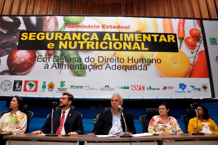 Seminário de Segurança Alimentar defende comida de verdade e políticas públicas Seminário debateu a importância da alimentação saudável como um direito humano