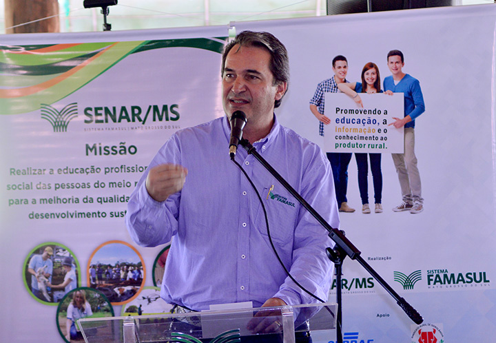Trabalhadores e produtores rurais mostram interesse na educação continuada Produtores rurais, agricultores familiares e empresas participaram do evento realizado em Sidrolândia / Foto: Assessoria