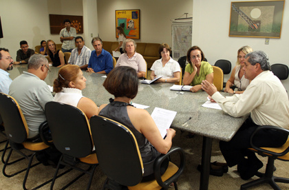 Governador sanciona lei sobre processo eletivo de dirigentes escolares Governador sanciona lei sobre processo eletivo de dirigentes escolares
