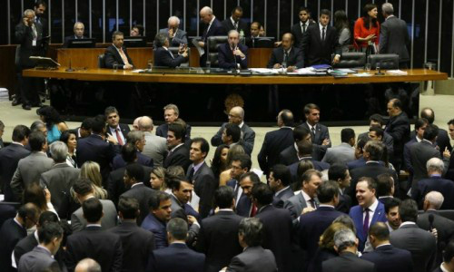 Projeto sobre terceirização será votado na próxima semana Votação da próxima semana (23/04) depois de ter tido a votação suspensa na quarta-feira (15) / Foto: Divulgação