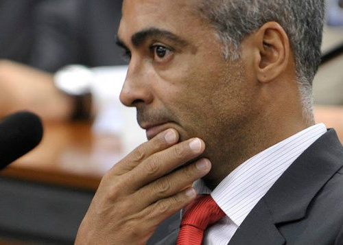 Justiça Eleitoral diz que Romário está inelegível Justiça Eleitoral diz que Romário está inelegível
