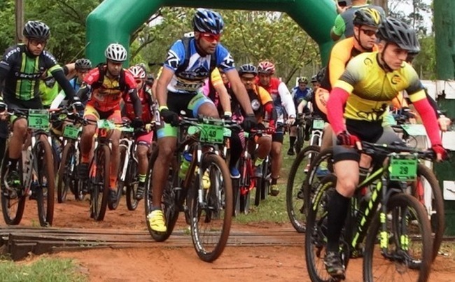 Amambai Extremo fomenta esporte de aventura nos dias 3 e 4 de novembro De acordo com a organização, são esperados cerca de 500 participantes para os dois dias de evento / Foto: Moreira Produções