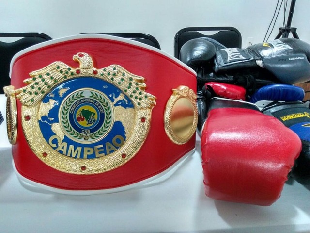 Cinturão conquistado pelo boxeador Luís Cláudio, o Punho de Aço (Foto: Divulgação)