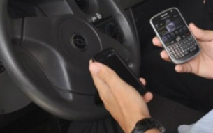 Uso de celulares no trânsito é tema de campanha do Pacto pela Vida