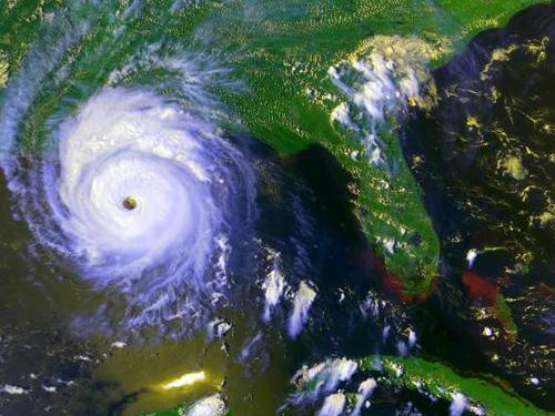Isaac provoca seis mortes no Haiti e põe Rep. Dominicana, EUA e Cuba em alerta
