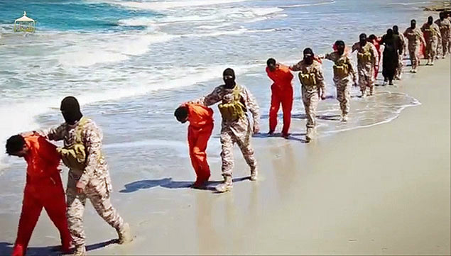 Vídeo do Estado Islâmico mostra execuções de cristãos etíopes