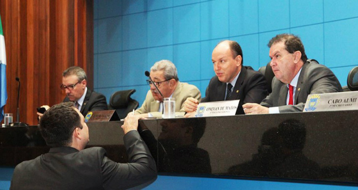 Aprovado projeto que isenta do IPVA veículos com mais de 20 anos de uso Aprovado projeto que isenta do IPVA veículos com mais de 20 anos de uso