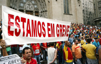 Governo dá prazo até terça-feira para assinatura de acordos com grevistas
