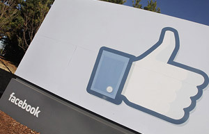 Facebook quer criar computador ecológico feito de papelão